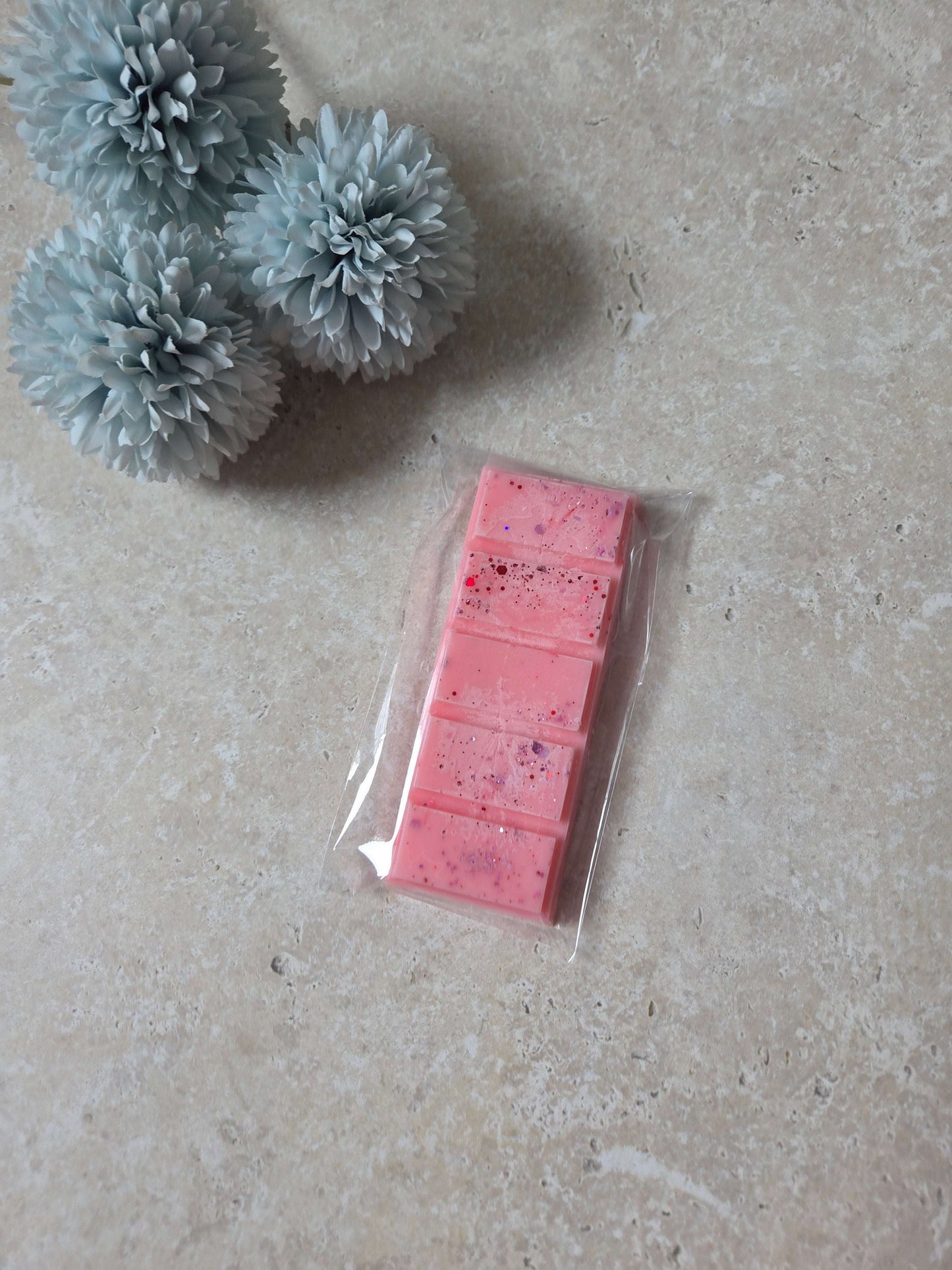 Pink wax melt with red and pink glitter
