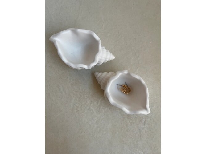 Scallop shell decorative tray - Chilo Chic